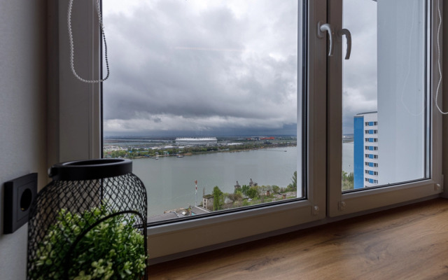 Avtorskie s voskhititel'nym vidom na reku Apartment