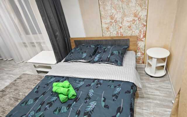 Komarova 13b Apartments