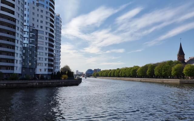 А&М apartments with Kant island view