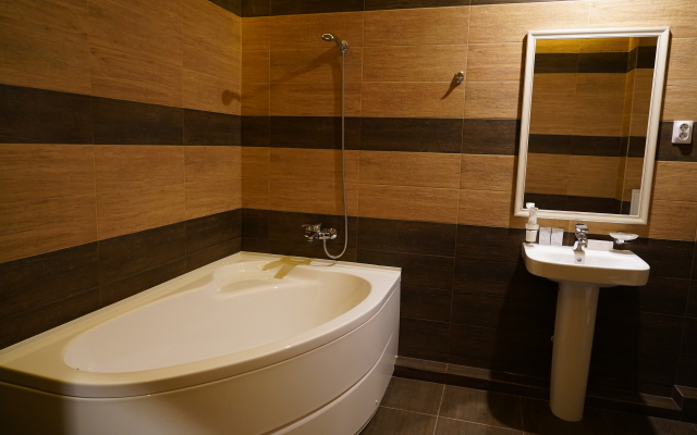 Отель Макхолл