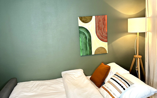 Dizaynerskaya na 33 Etazhe Flat