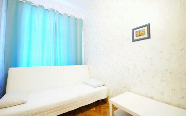 Апартаменты Sutkispb на Малой Морской 6