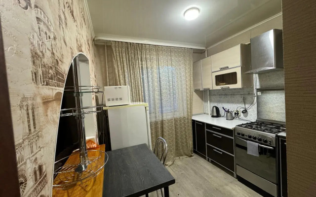 Na Pervomayskoy 58/2 Flat