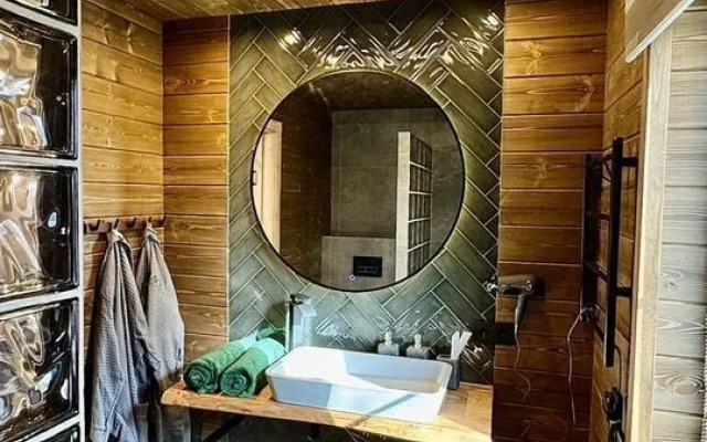 Barn Hause Glamping