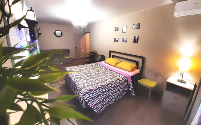 Okolo Metro Apartments