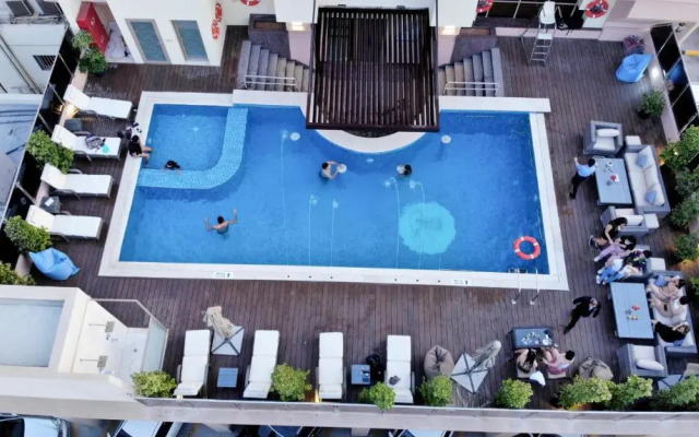 Royal View Hotel