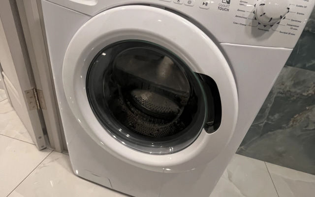 Na Bulvare Komarova 1Es5 Flat