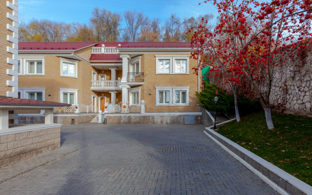 Moya Glinka Hotel