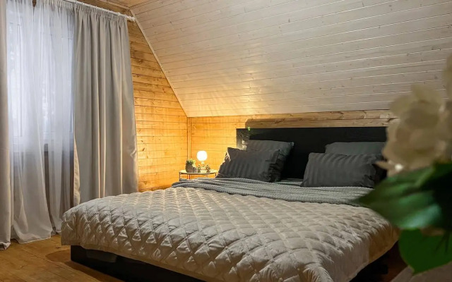 Dom S Baney Private House