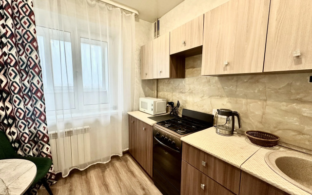 2-K Komfort S Bolshoy Lodzhiey Apartment