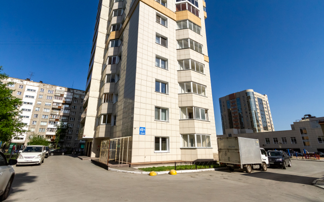 Frunze 49/1 etaj 4 Apartments