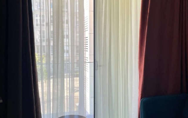 Uyutnaya S Sovremennym Remontom Flat