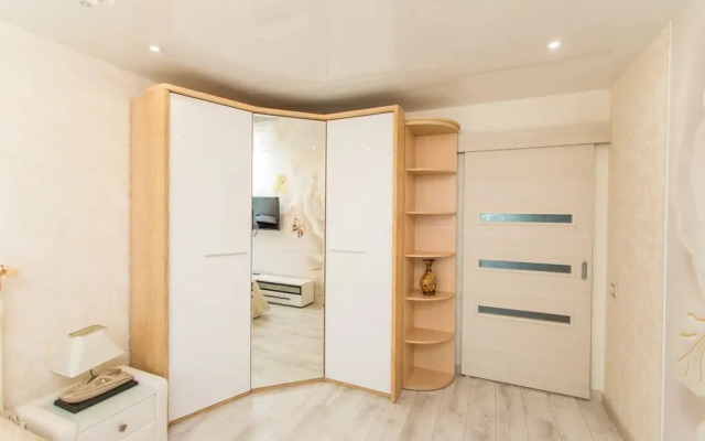 Na Prospekte Krasnogo Znameni 91 Flat