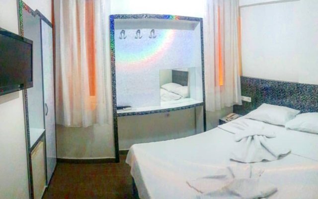 Lavin Garden Hotel