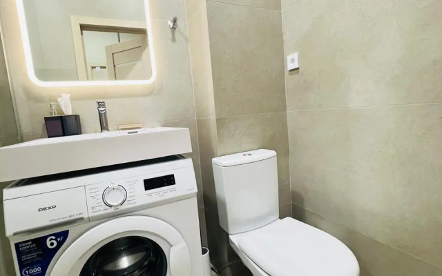 Svetlaya Studiya S Kukhney V Apart-Komplekse S Basseynom Apartments