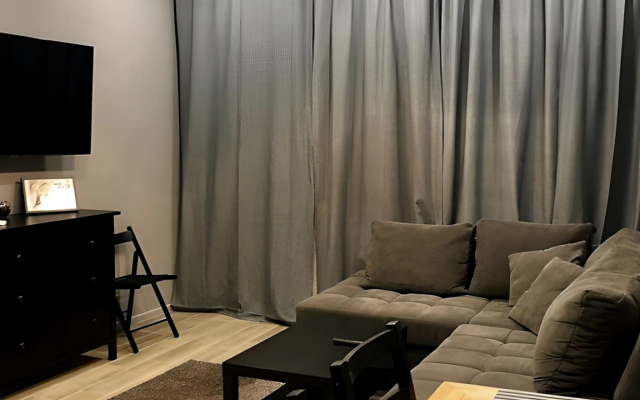 Na Chekhova 8/2 Apartments