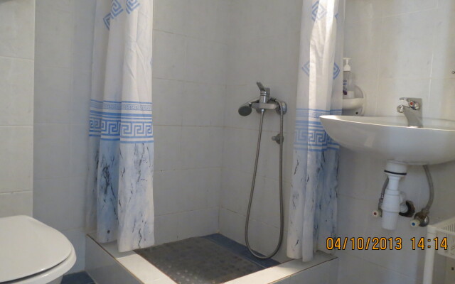 Lazarevic 1/3 Apartments