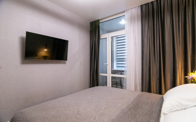 Stilnie na Troikh Apartments