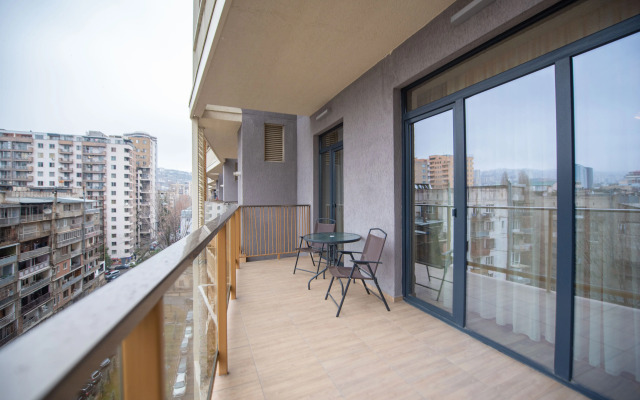 Dlya Semyi v Komplekse s Detskoy Ploschadkoy Apartments