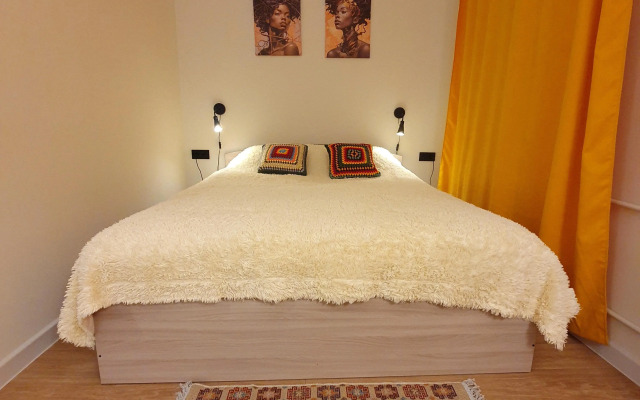 Tropicana V Tsentre Goroda Apartments