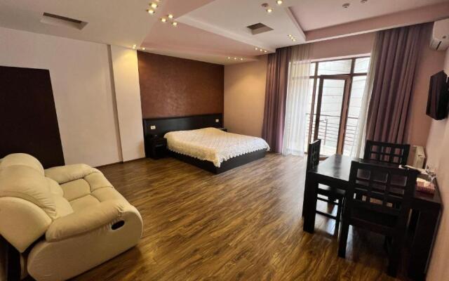 Hotel Grand Hills