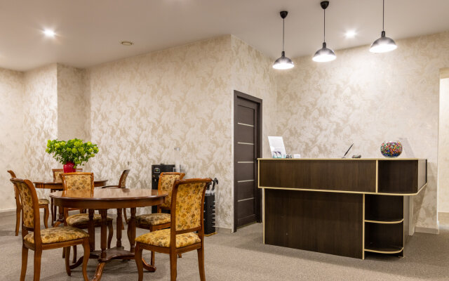 Nomera Na Ploschadi Vosstaniya Guest house