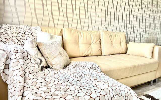 Odnokomnatnye Ulitsa Pravdy 14 Apartments
