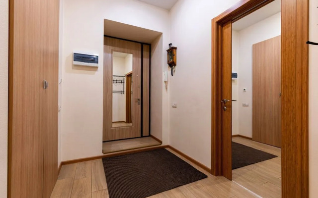 Sovremennaya Kvartira V Tsentre Goroda Flat