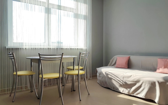 Panda Home sovremennom ZhK s krasivym vidom na reku Apartments
