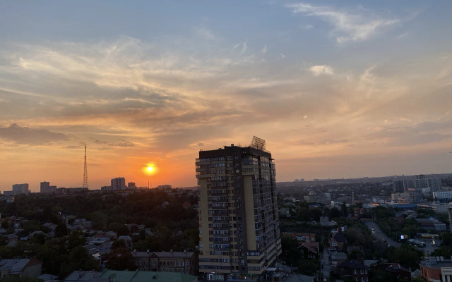 Stilnaya Uyutnaya S Prekrasnym Vidom Na Gorod Flat