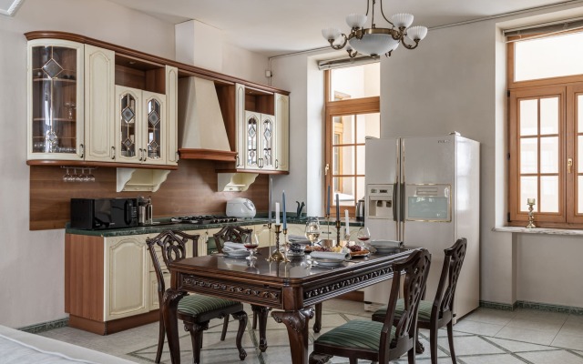 4-room apartment with Parking near the Kremlin