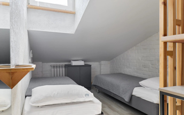 Rush in Aparts v Tsentre Mansardnyy Nomer s Dvuspal'noy Krovatyu i Udobnoy Obshchey Kukhney Ryadom Ulitsa Baumana Living Quarters - Apartment in 카잔 - Photo 2
