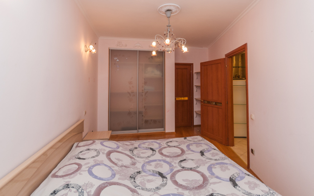 MIRA 11 Apartments