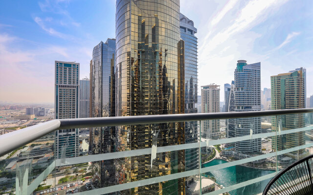 Elite LUX Holiday Homes - Modern Stylish 1BDR Apt with Lake & City Views in JLT