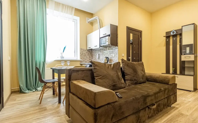 Apartment House on Zelenaya 1