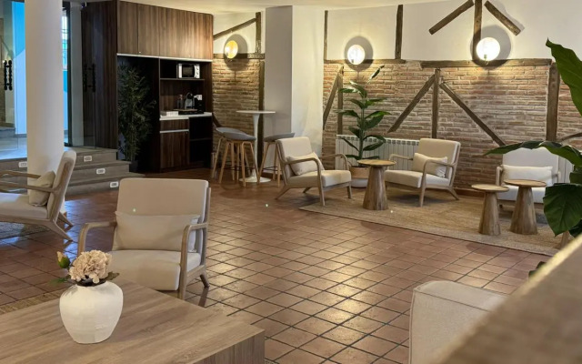 Hospedium Hotel La Fuente