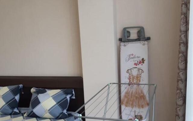 Ryadom S Parkom Dendrarij Apartments