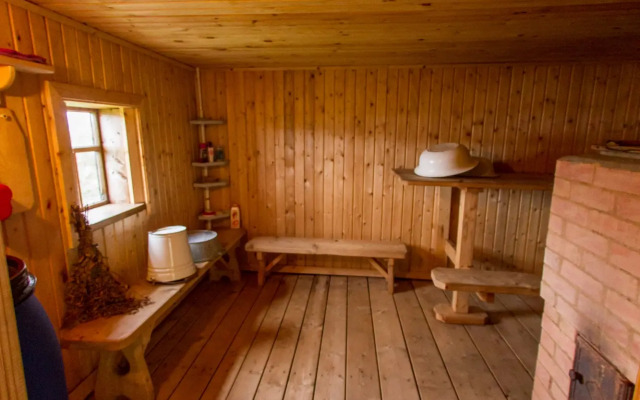 База отдыха У Максимыча на Селигере