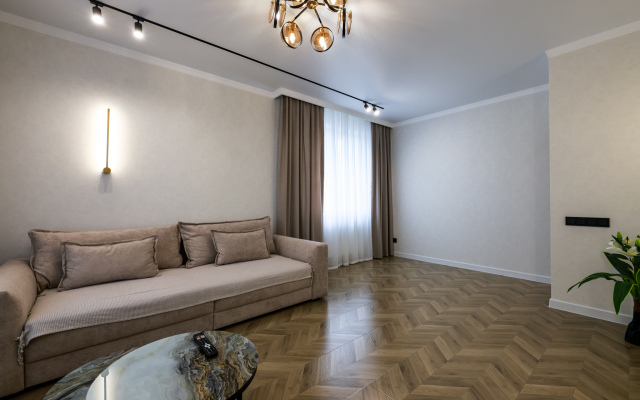 V Tsentre Kazani Flat