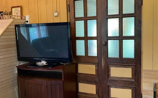 Частный дом Дом у реки в английском стиле