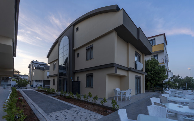 Lara Beach Homes