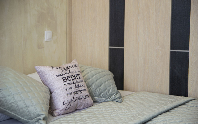 Апартаменты RENT-сервис Апартаменты на 10 Лет Октября 70