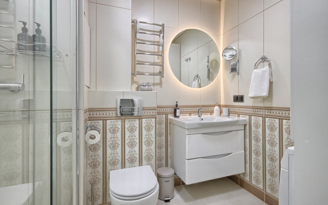 Апартаменты MyhomeYourhome на Большеохтинском пр-те 15к2