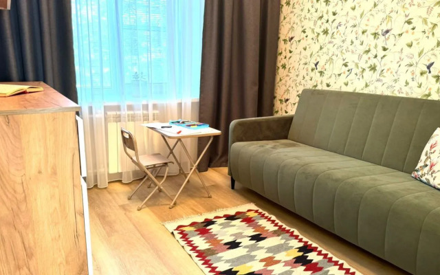 Квартира Трехкомнатная с Новым Дизайнерским Ремонтом