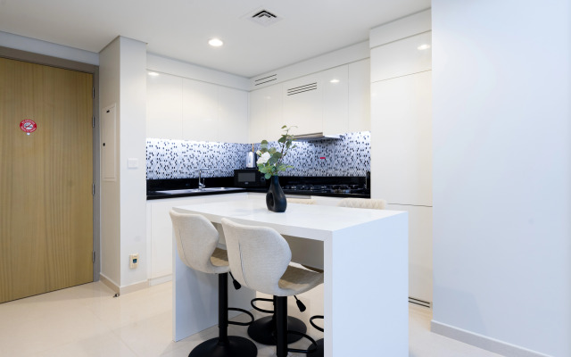 Apartment Keyrock Living: Elevated Luxury in Business Bay
