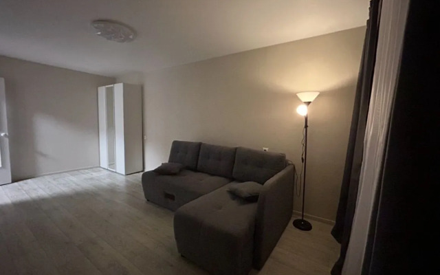 Na Ulitse Bogdanovicha 8 Flat