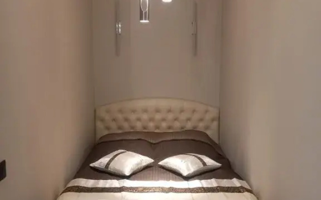 Krasnoarmeyskaya 19 Flat