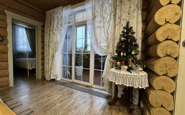 Частный дом Изба