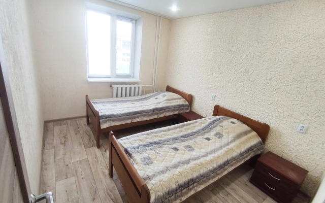 Apartments Trykhkomnatnyye Lyuks