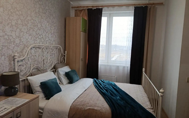 Апартаменты Квартира AlexHome РП Свердловский Строителей 9